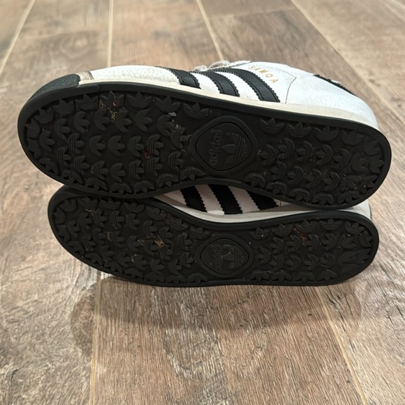 Adidas Samoa Kid’s Sneakers Size 2 - Picture 5 of 6